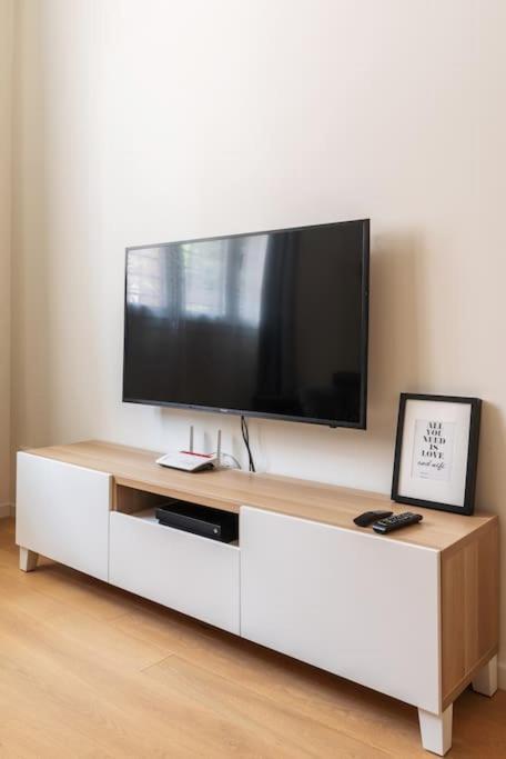 Kaizen House - Bilocale De Angeli Apartment มิลาน ภายนอก รูปภาพ